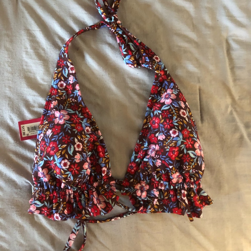 XHILARATION floral bikini top !